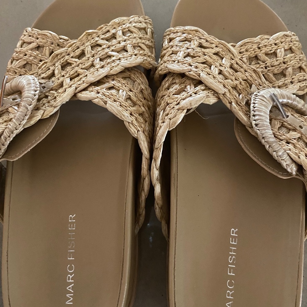 Marc Fischer sandles